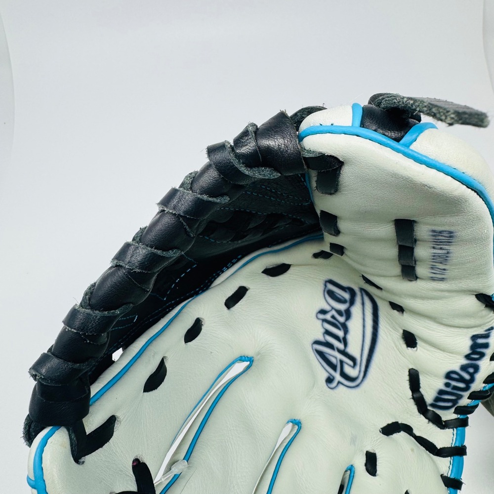 Wilson Aura A800 Fastpitch Softball Glove 12.5 Inch White Black Blue A08LF16125 - Picture 11 of 14